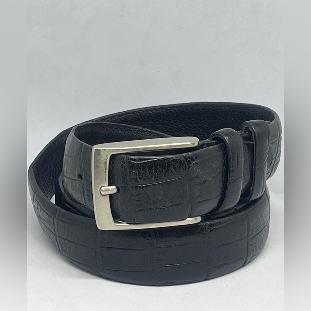 Stylish Black Croc-Embossed LEATHER Belt with Silver Buckle. DRESS BELT. - Picture 3 of 7